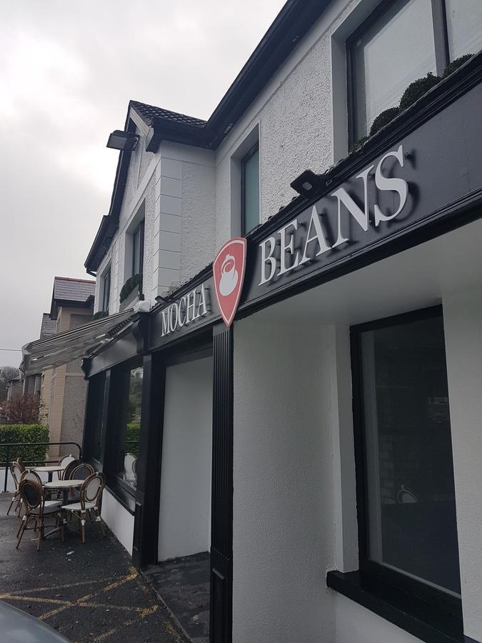 Mocha Newcastle Panzió Galway Kültér fotó